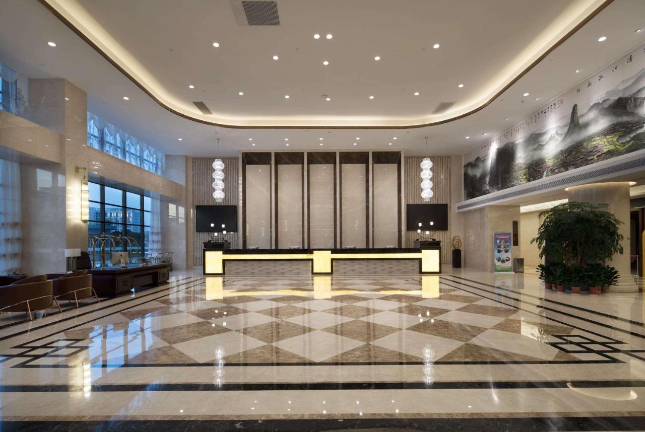 Ramada Plaza By Wyndham Enshi Hotel Exterior foto
